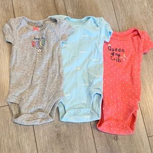 Carter’s Newborn Baby Girl Onesie 3 Pieces